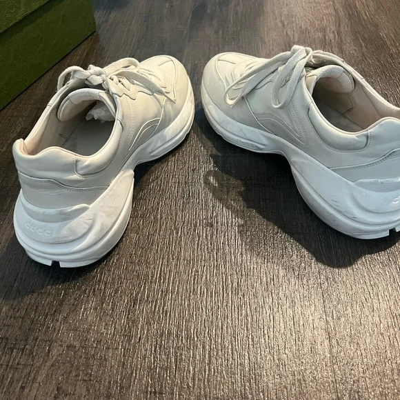 Gucci Sneakers - Picture 3 of 7